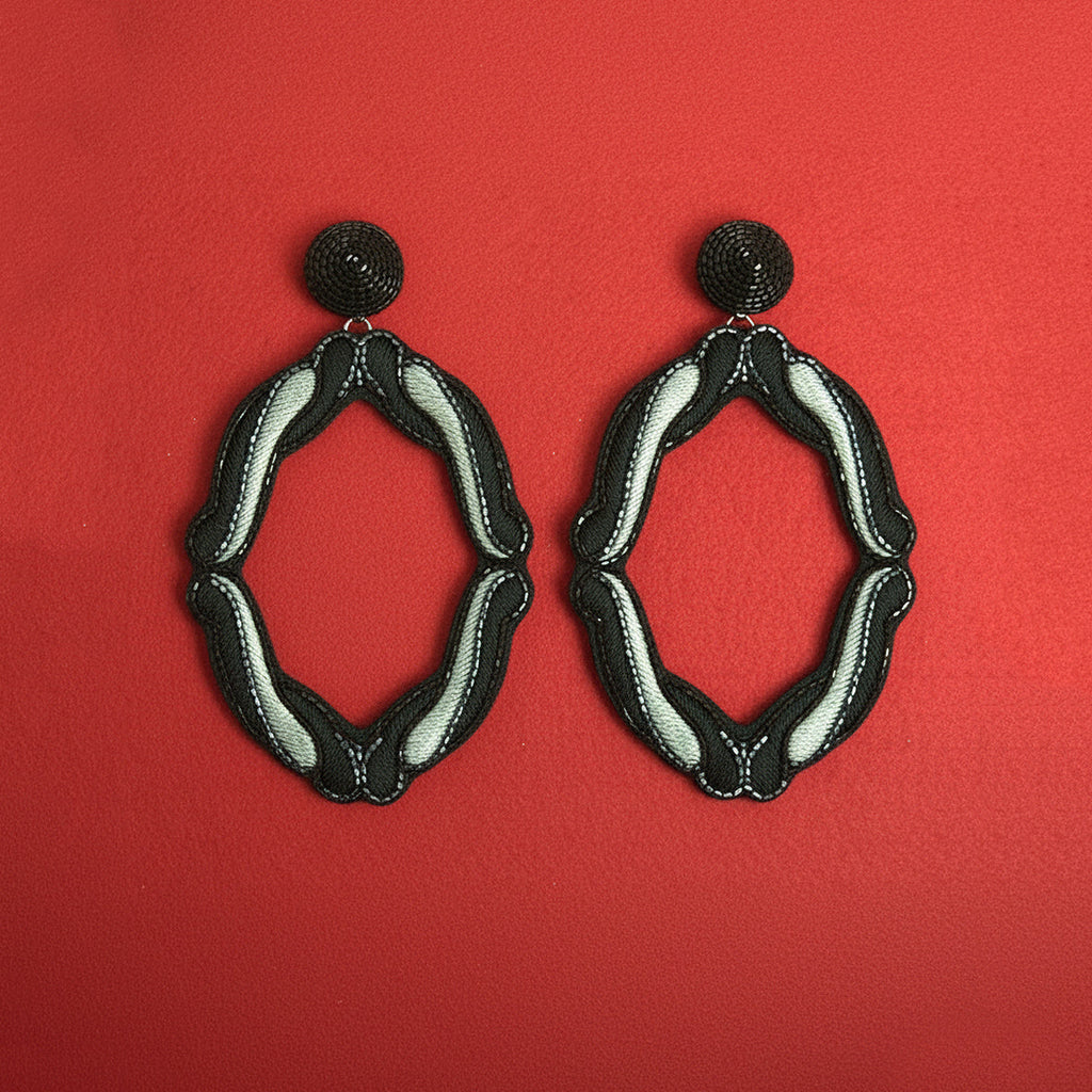 Eclose Handcrafted Earrings (Black)